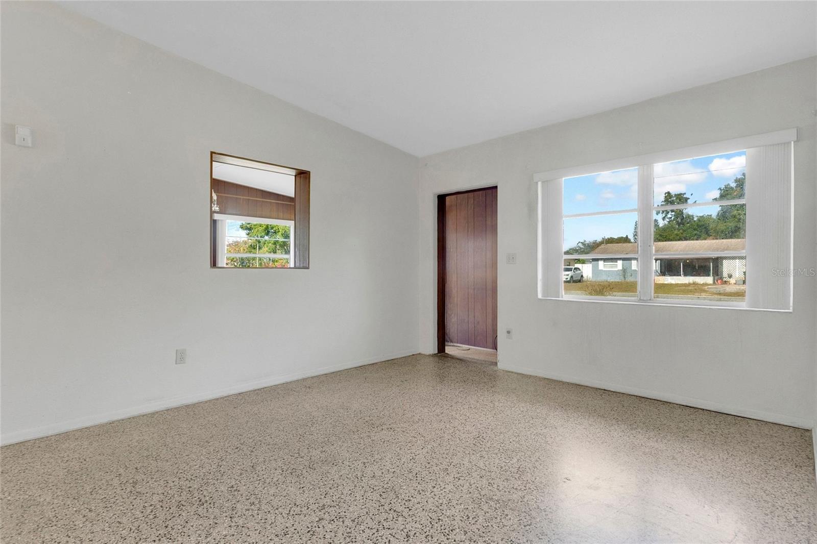 Image 4 of 33 For 306 Nanette Drive