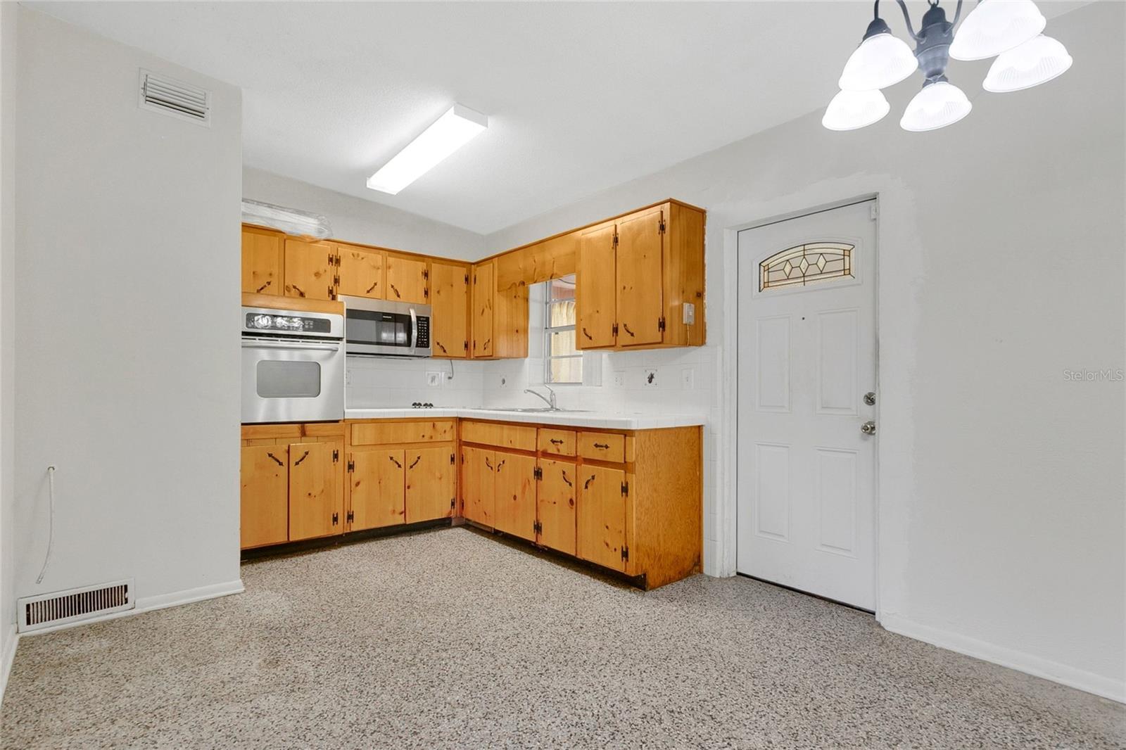 Image 9 of 33 For 306 Nanette Drive