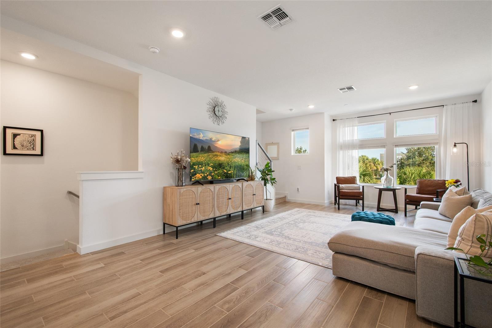 Image 20 of 73 For 13108 Bovet Avenue