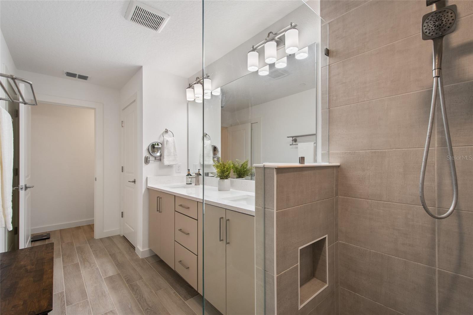 Image 37 of 73 For 13108 Bovet Avenue