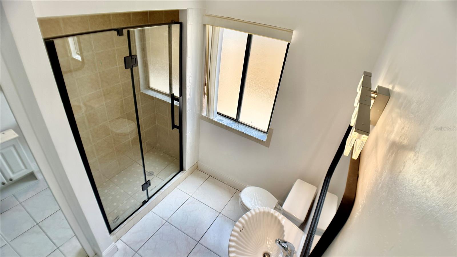 Image 25 of 36 For 761 Golden Sunshine Circle