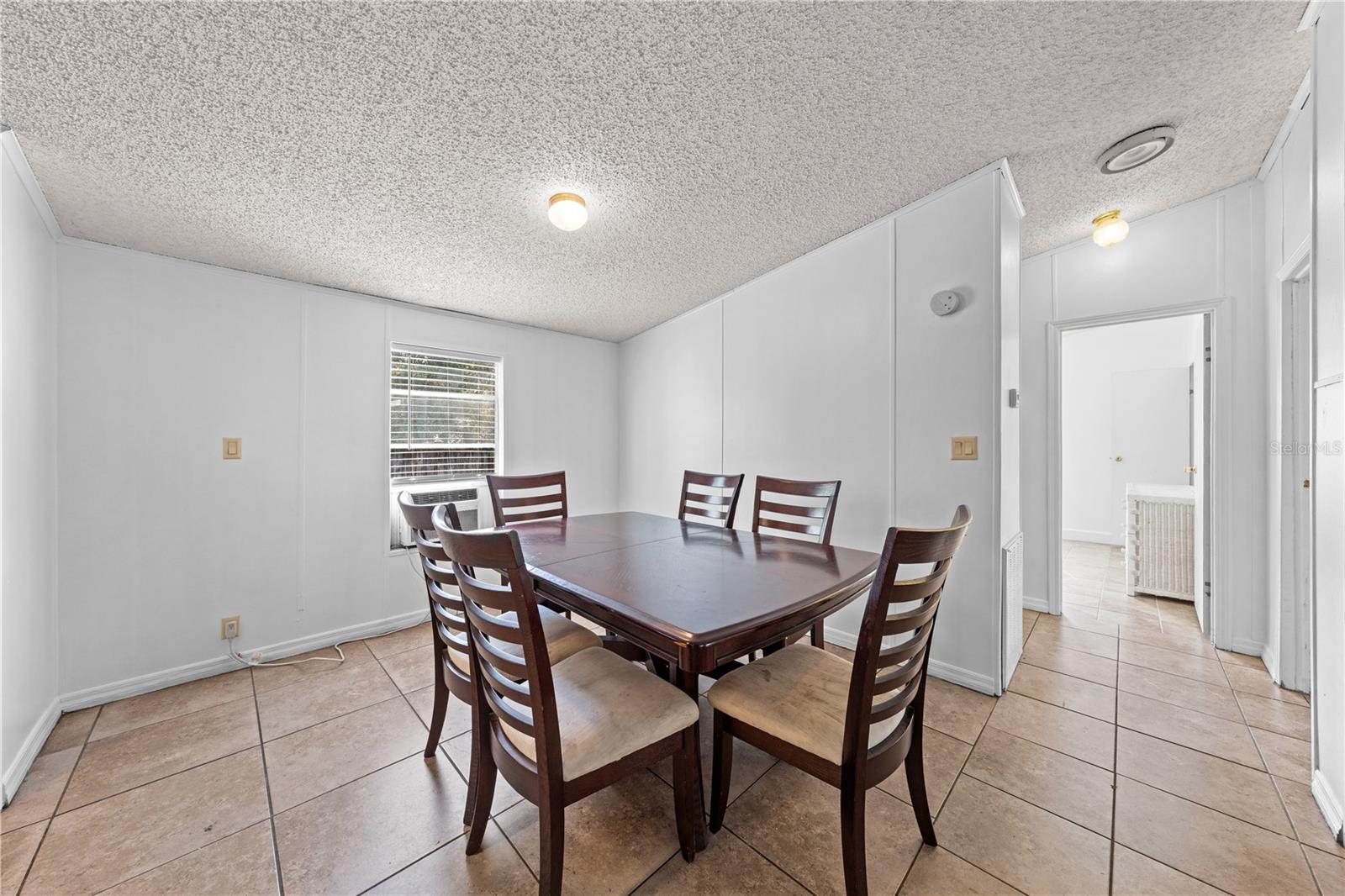 Image 11 of 51 For 2639 Liberty Boulevard