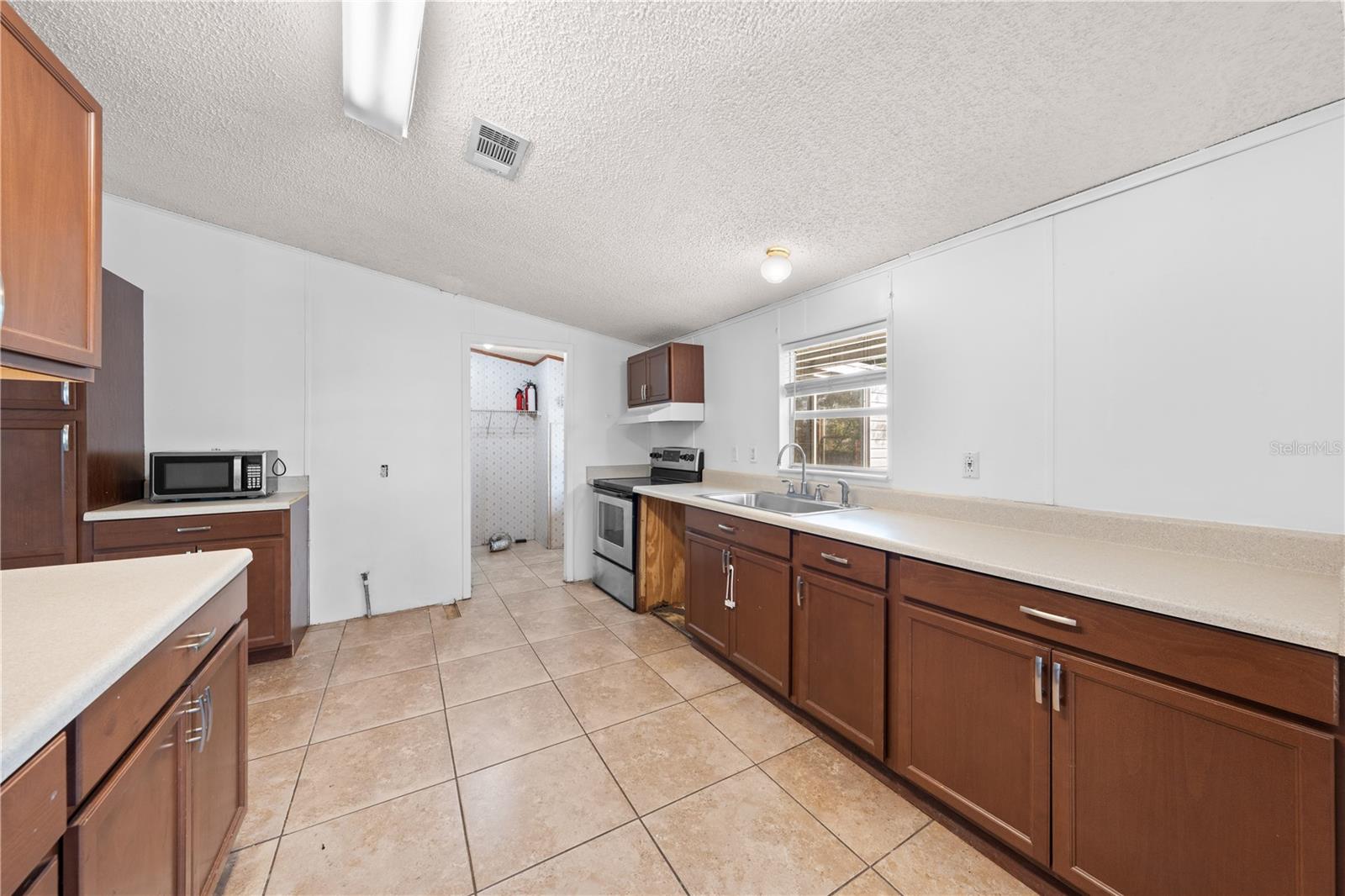 Image 14 of 51 For 2639 Liberty Boulevard