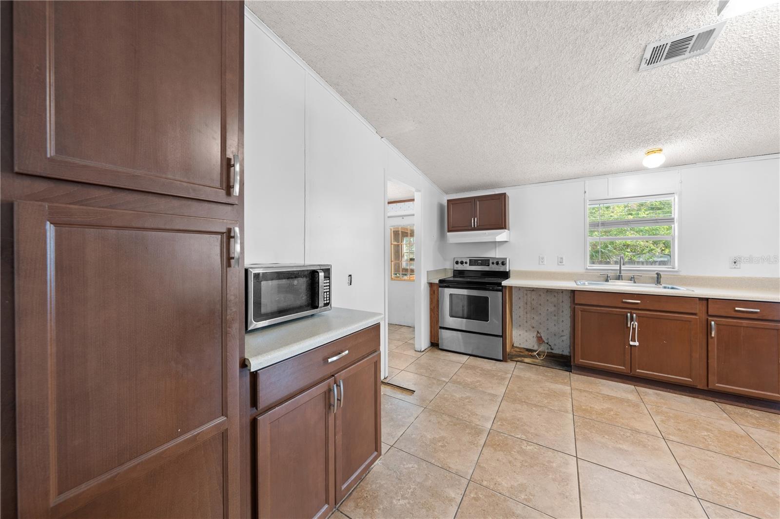 Image 19 of 51 For 2639 Liberty Boulevard