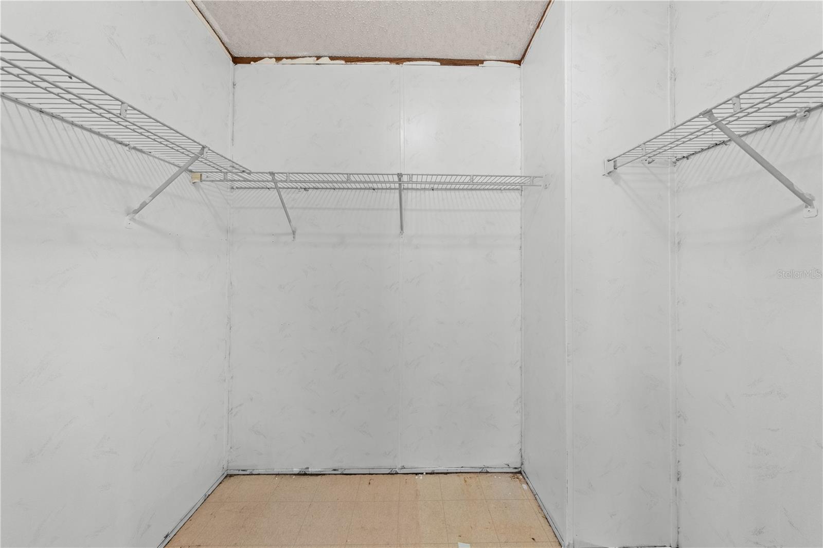 Image 22 of 51 For 2639 Liberty Boulevard