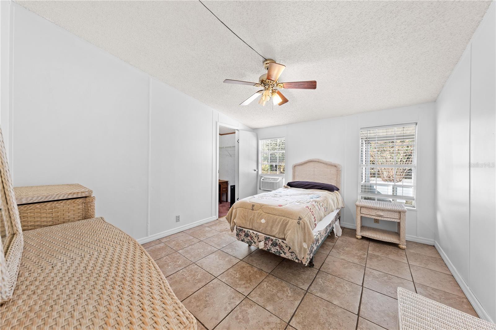 Image 26 of 51 For 2639 Liberty Boulevard