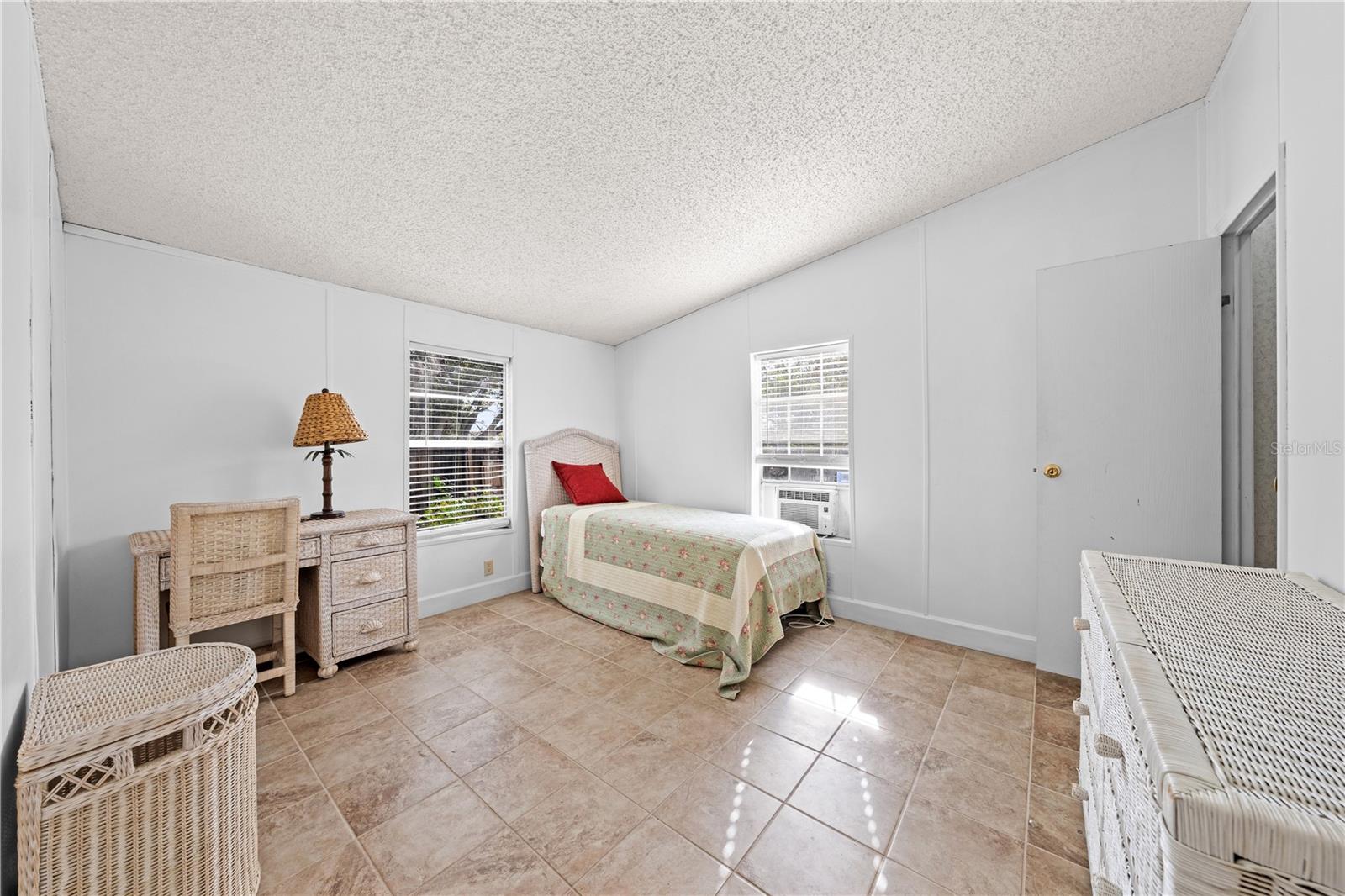 Image 30 of 51 For 2639 Liberty Boulevard