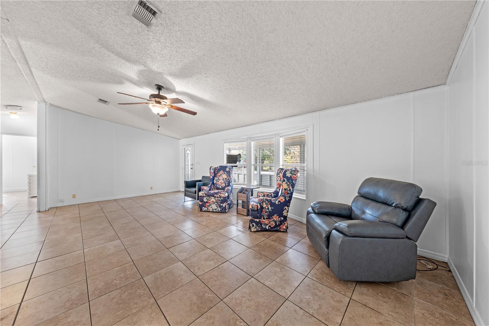 Image 8 of 51 For 2639 Liberty Boulevard