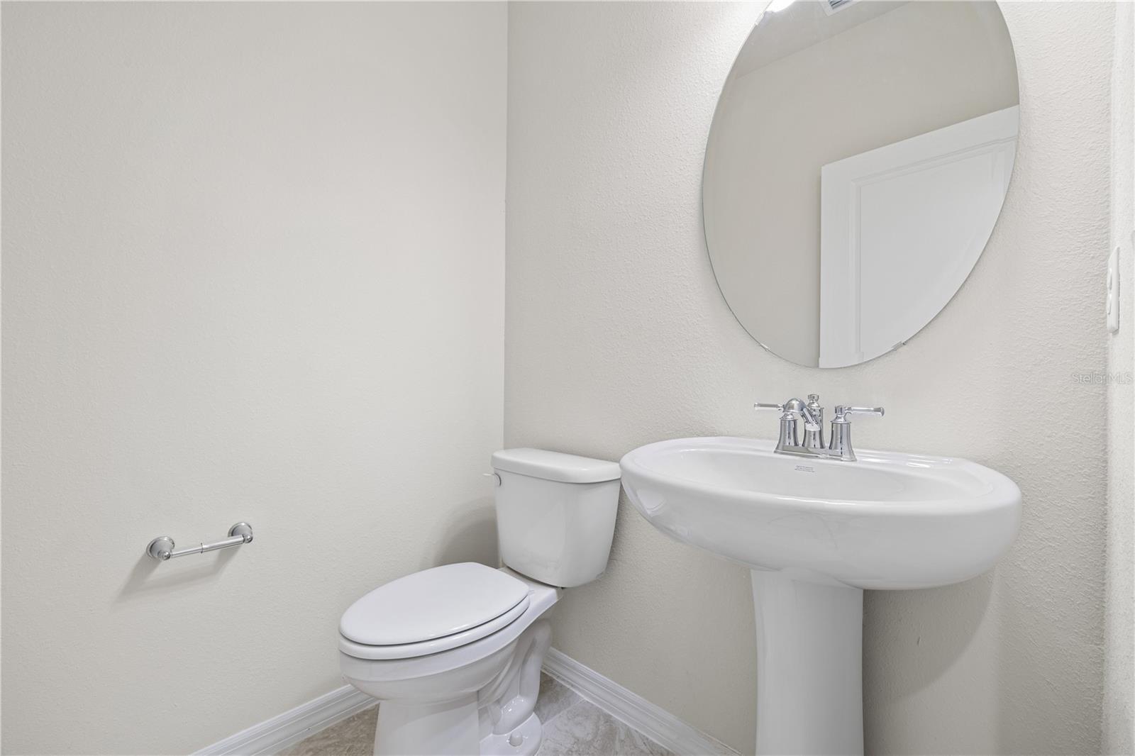 Image 14 of 37 For 6373 Breeze Filled Lane