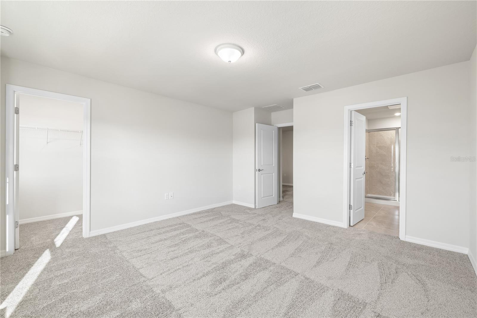 Image 17 of 37 For 6373 Breeze Filled Lane