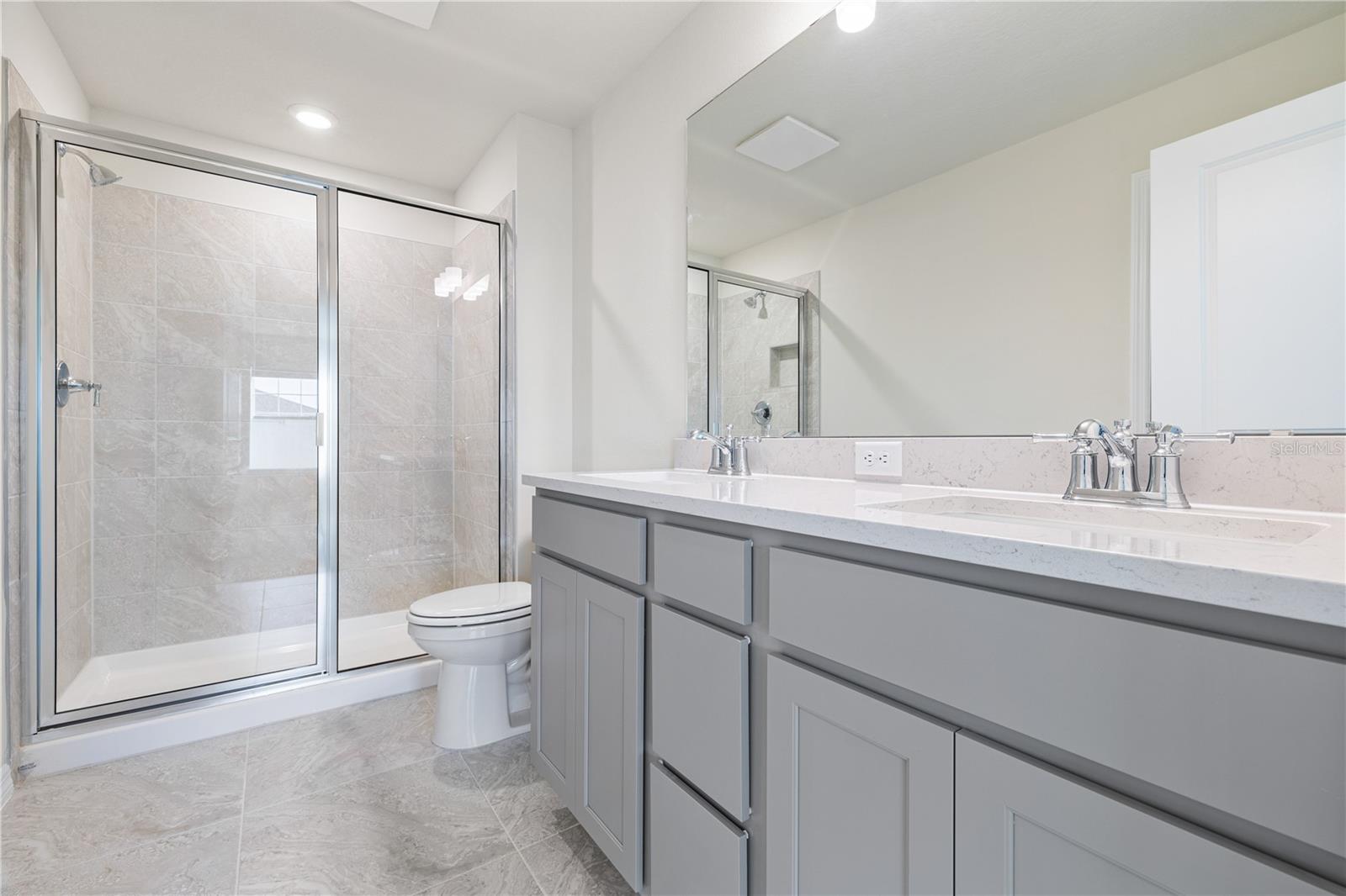 Image 19 of 37 For 6373 Breeze Filled Lane