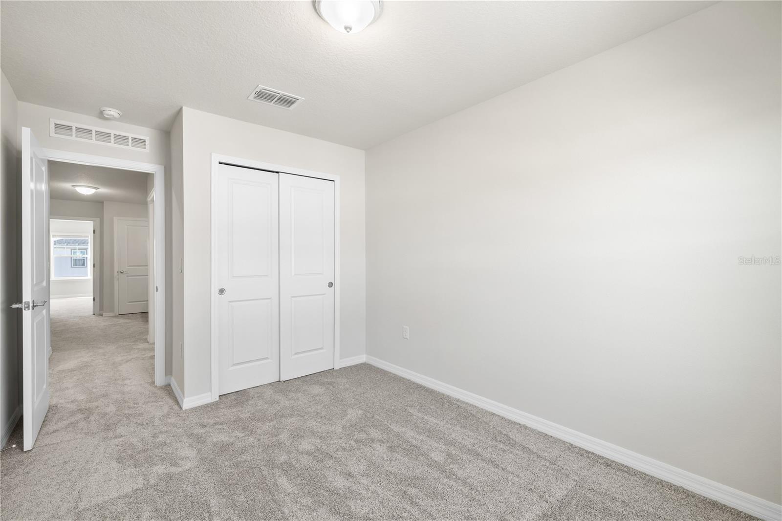 Image 24 of 37 For 6373 Breeze Filled Lane