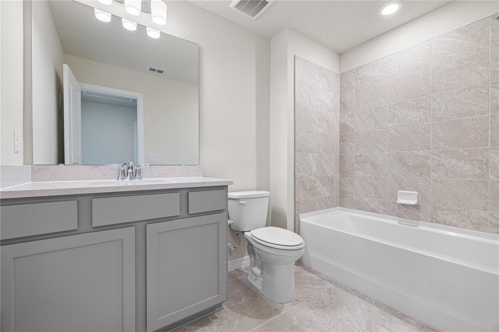 Image 28 of 37 For 6373 Breeze Filled Lane