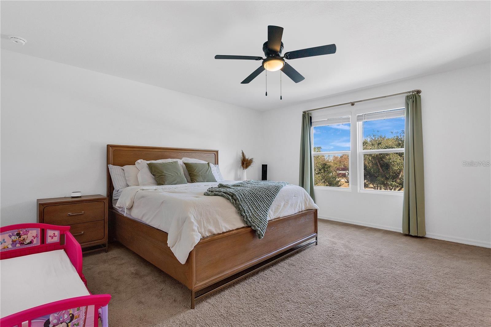 Image 13 of 30 For 682 Heritage Square Drive