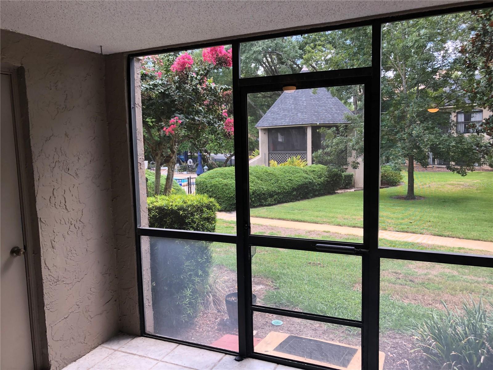 Image 12 of 17 For 1055 Kensington Park Drive 208