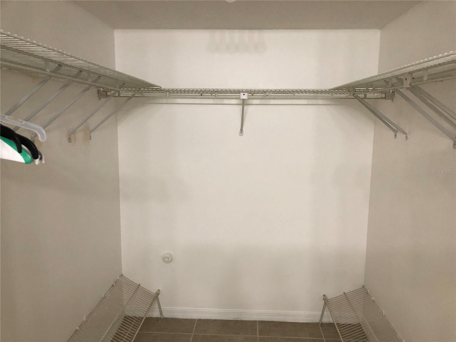 Image 16 of 17 For 1055 Kensington Park Drive 208