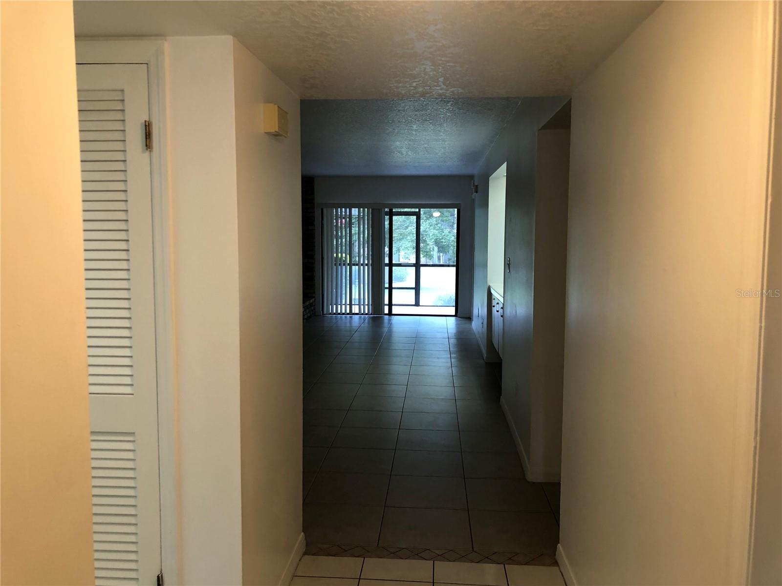 Image 4 of 17 For 1055 Kensington Park Drive 208