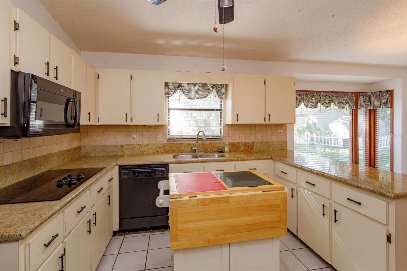 Image 13 of 36 For 312 Kimberly Court