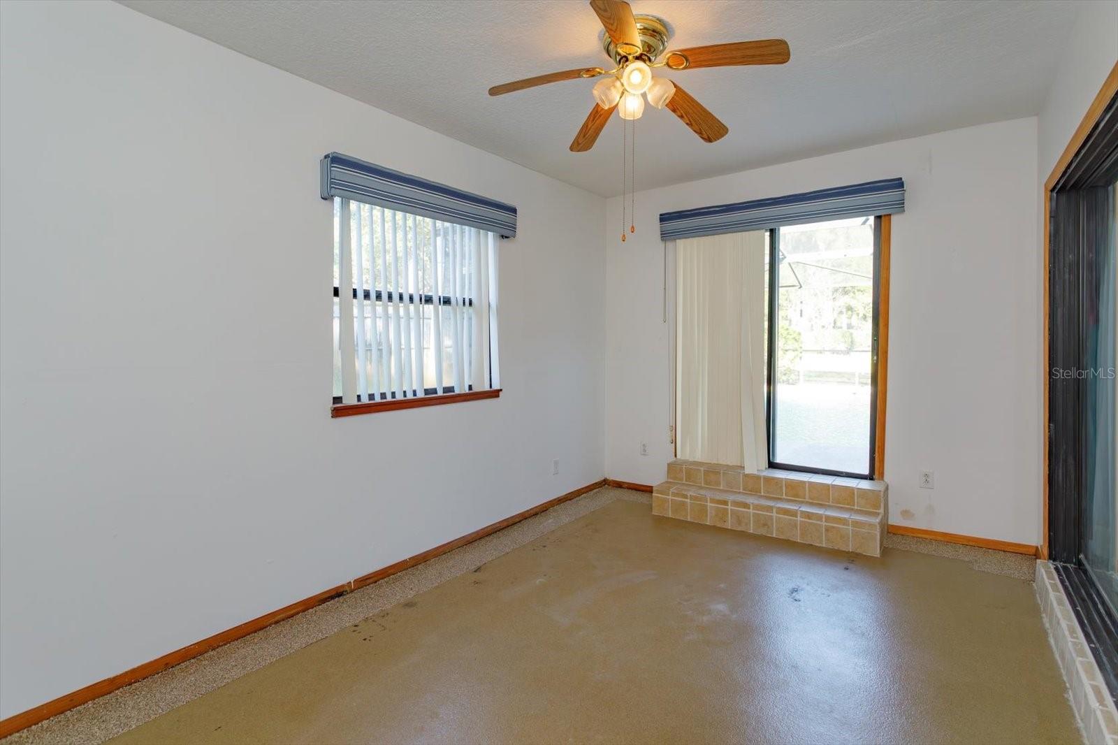 Image 18 of 36 For 312 Kimberly Court