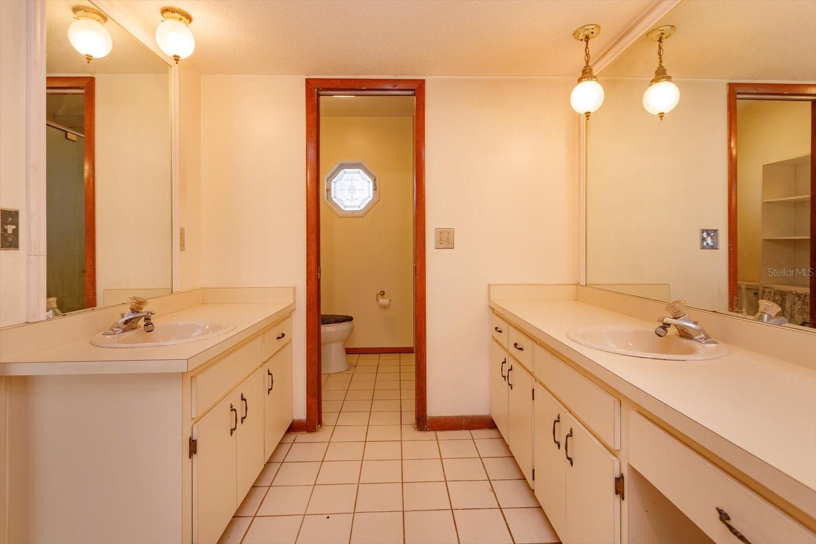 Image 21 of 36 For 312 Kimberly Court