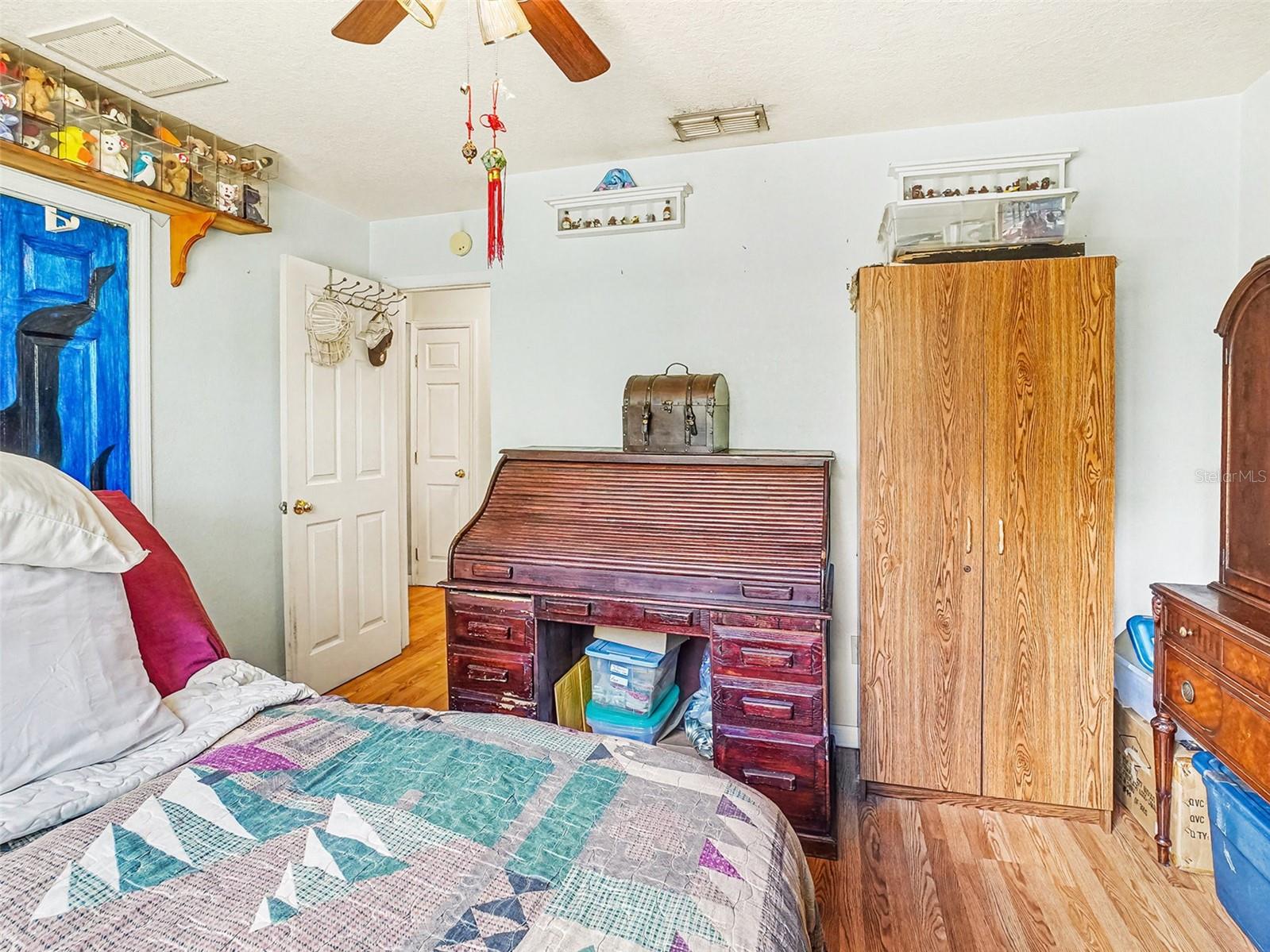 Image 17 of 33 For 4400 Conrad Acres Lane