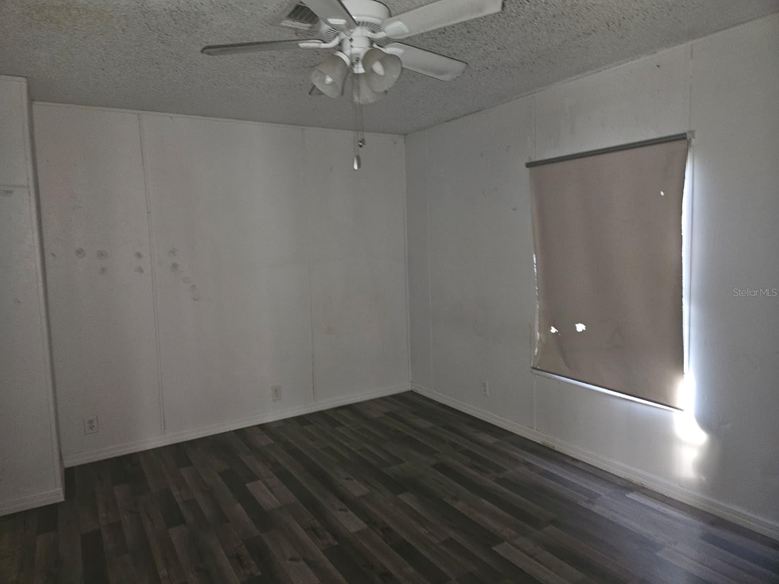 Image 10 of 27 For 129 4th Street