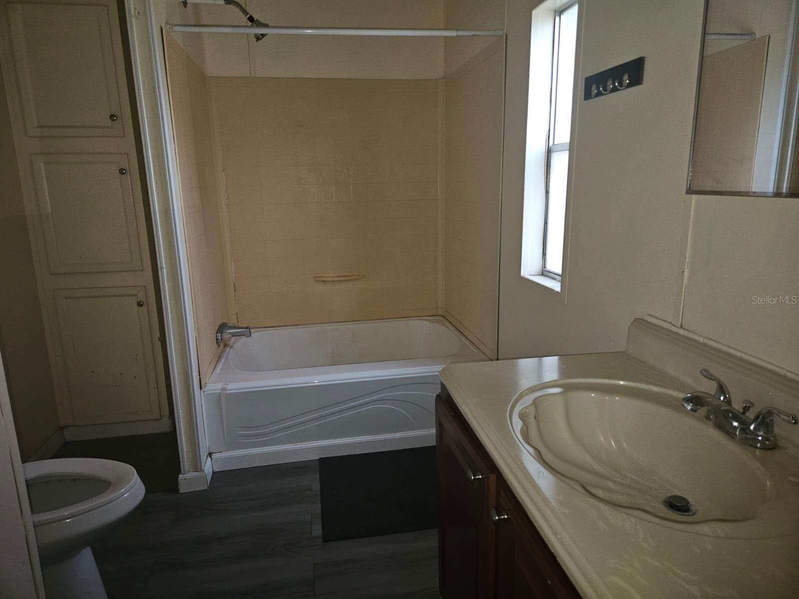 Image 13 of 27 For 129 4th Street