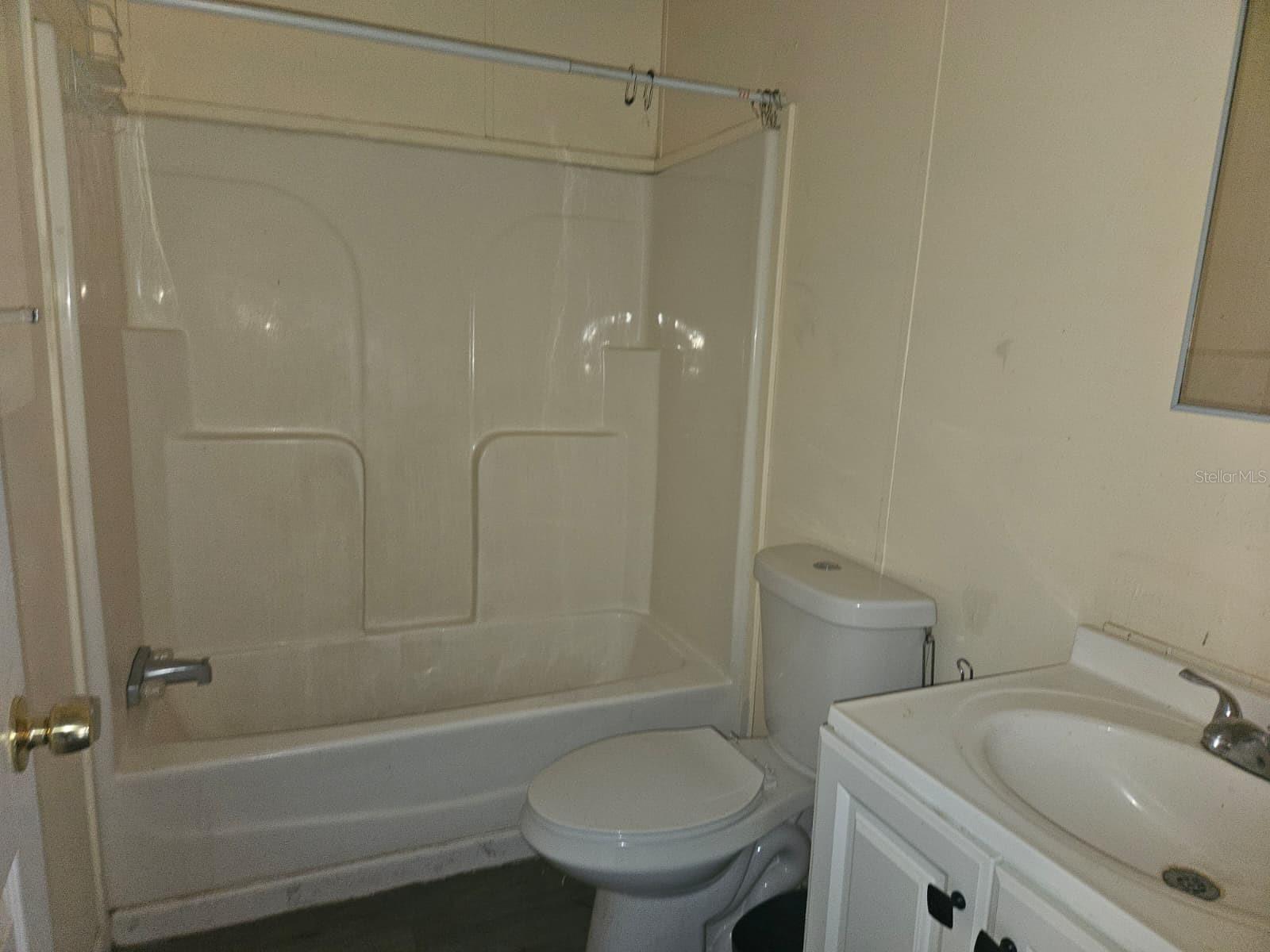 Image 14 of 27 For 129 4th Street