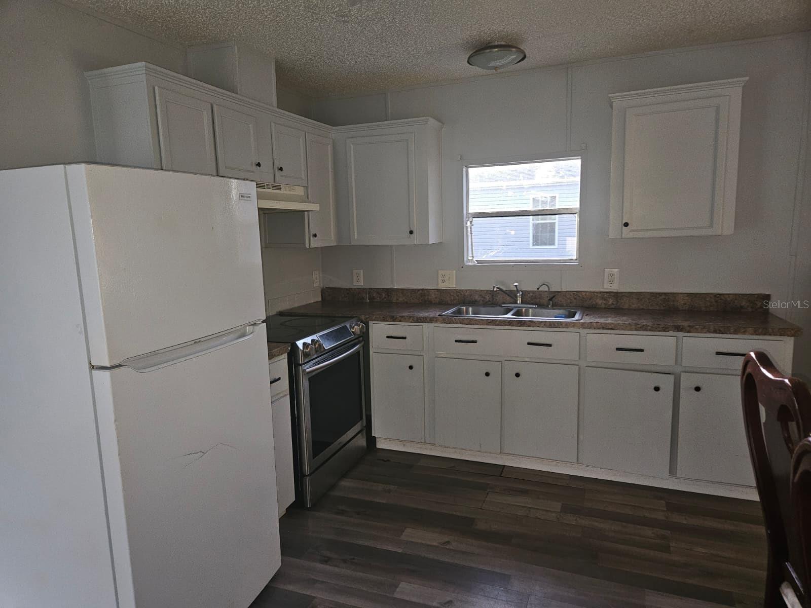 Image 7 of 27 For 129 4th Street