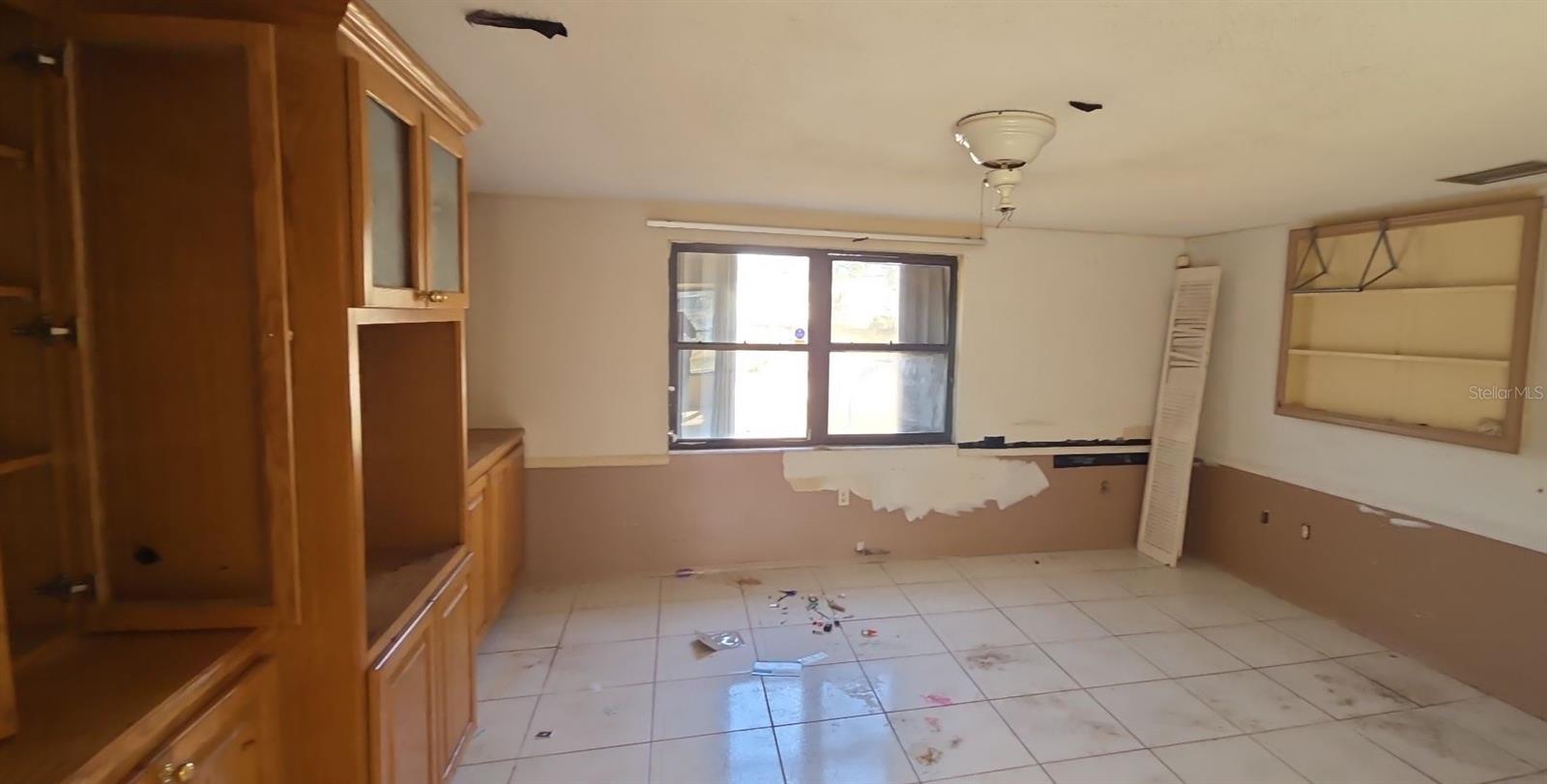 Image 5 of 16 For 15839 Hicks Road