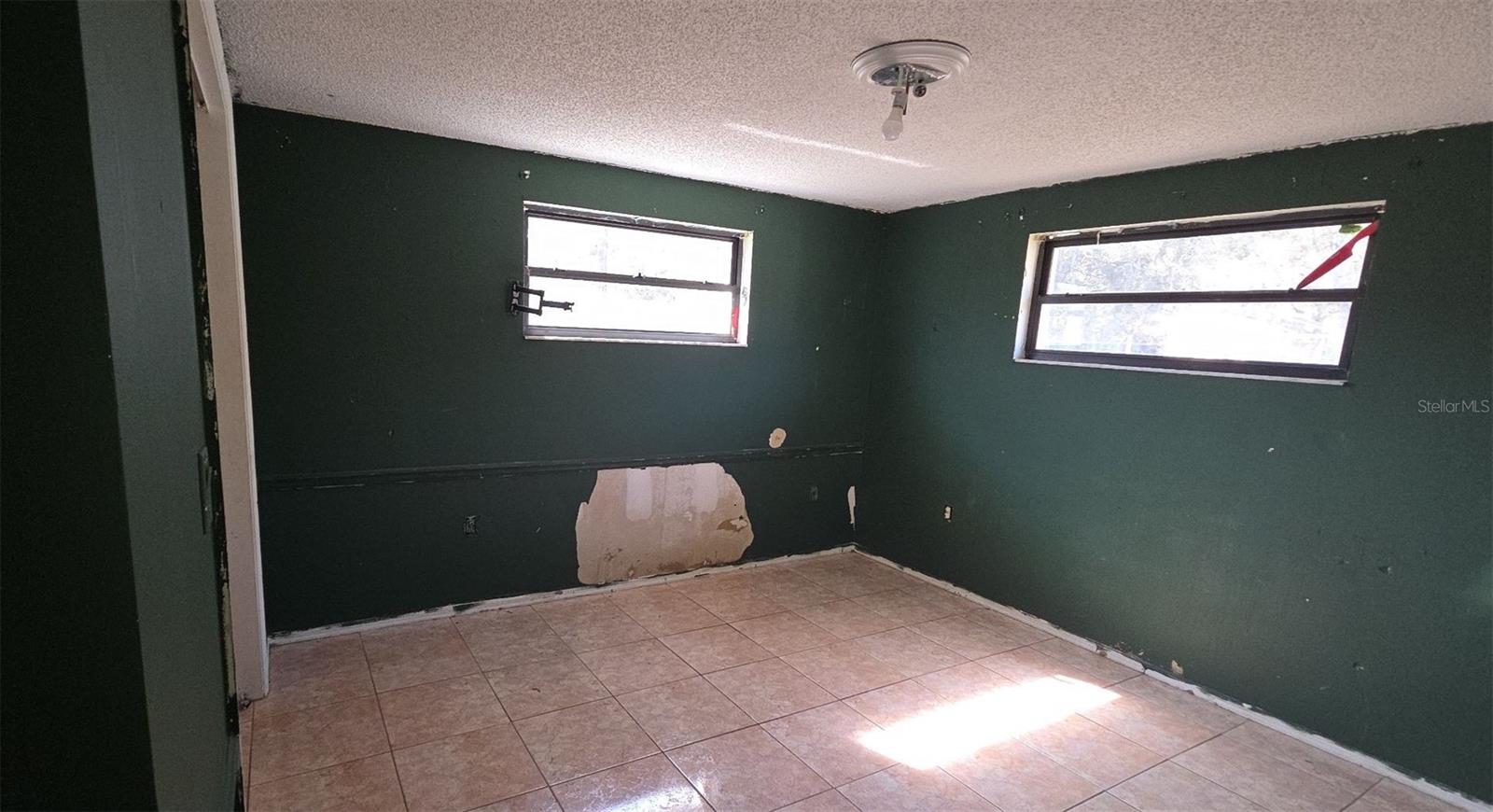 Image 6 of 16 For 15839 Hicks Road