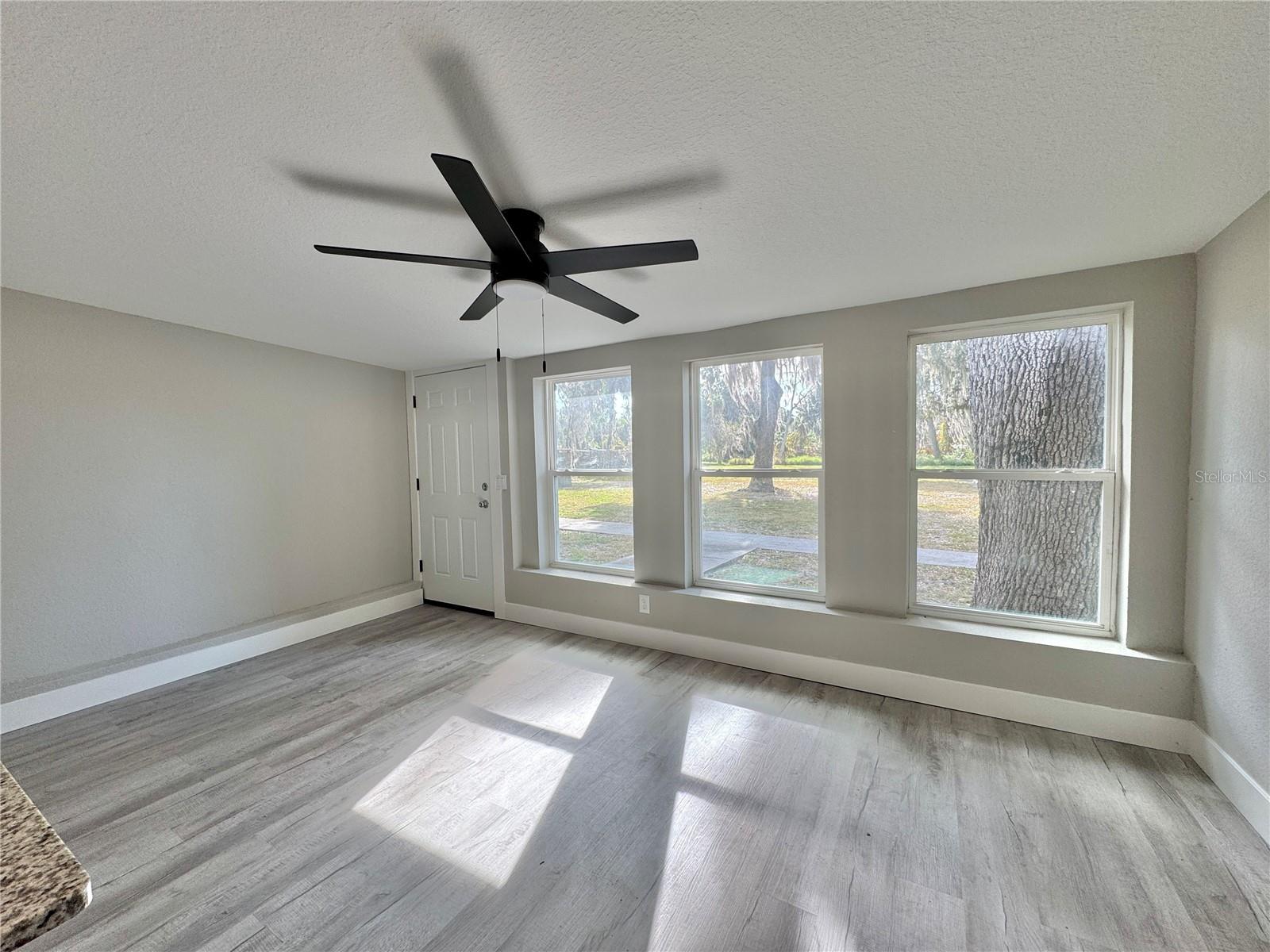 Image 14 of 23 For 2346 Section Drive