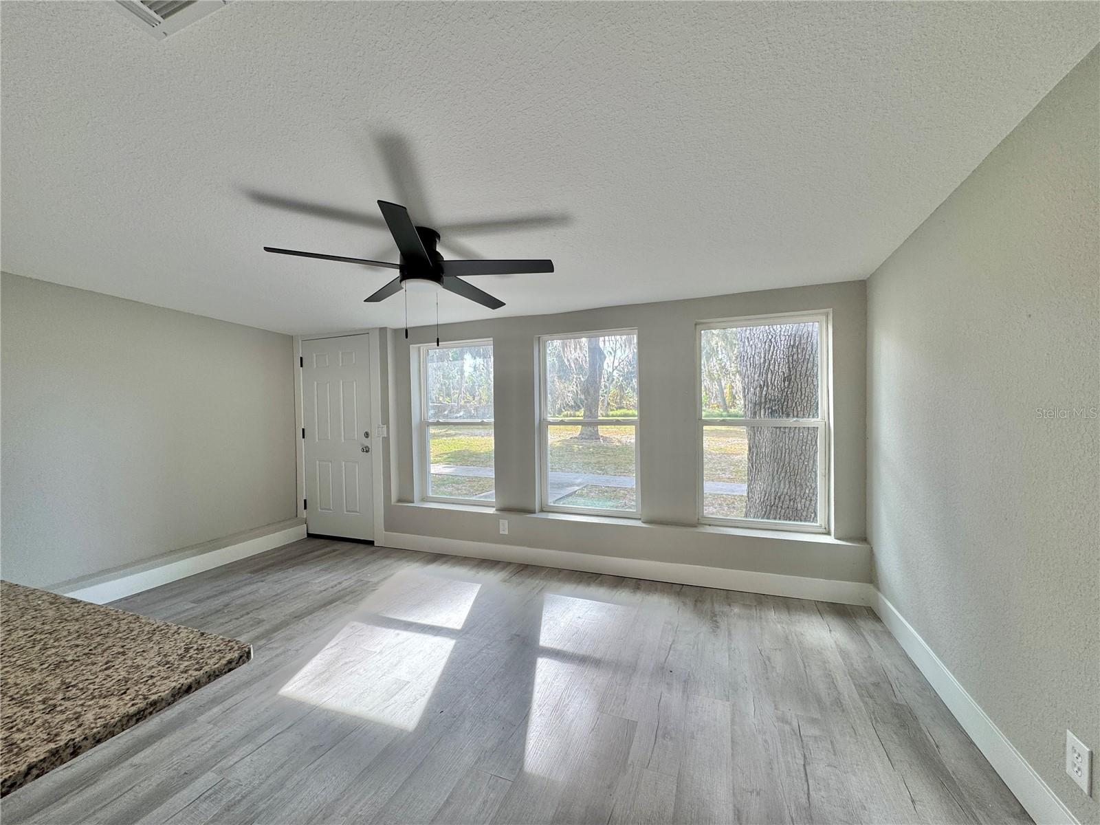 Image 15 of 23 For 2346 Section Drive