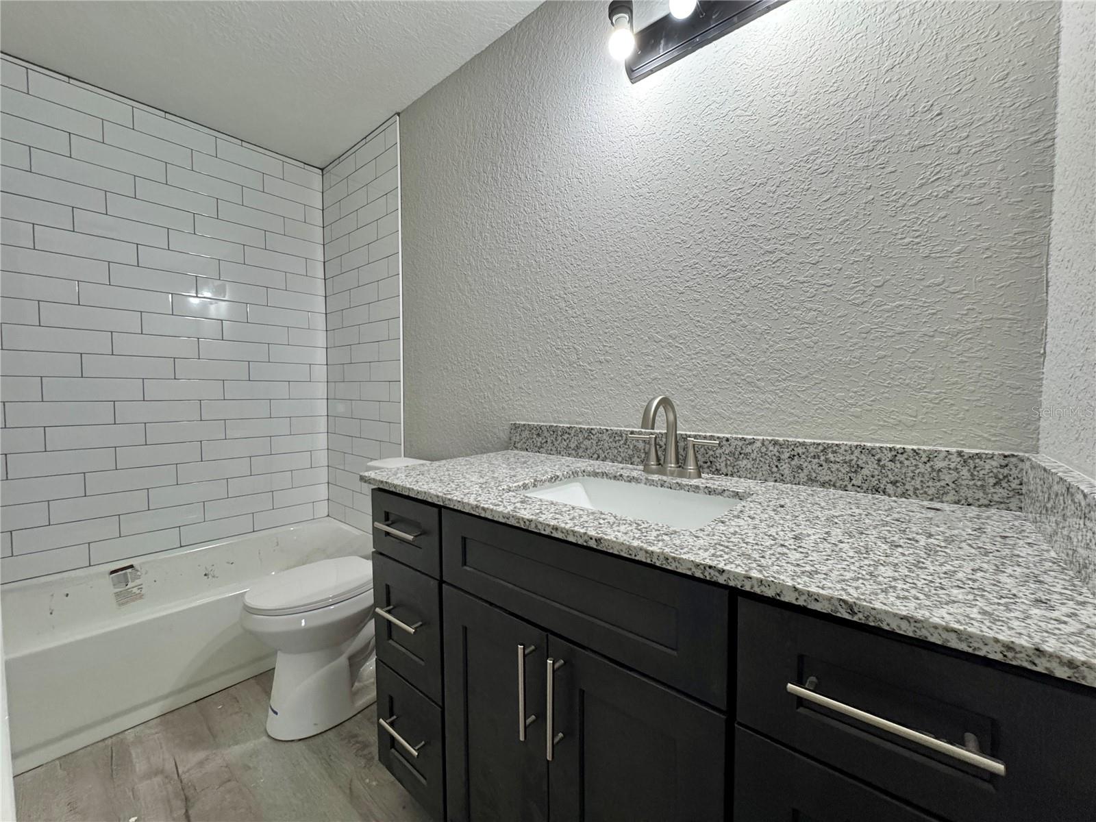 Image 18 of 23 For 2346 Section Drive