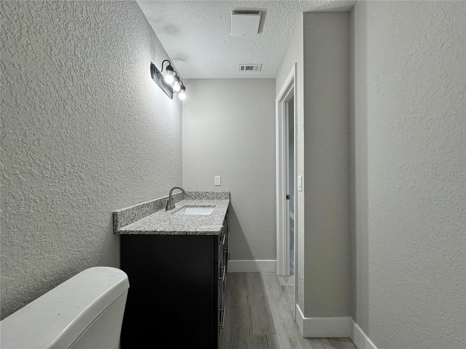 Image 19 of 23 For 2346 Section Drive