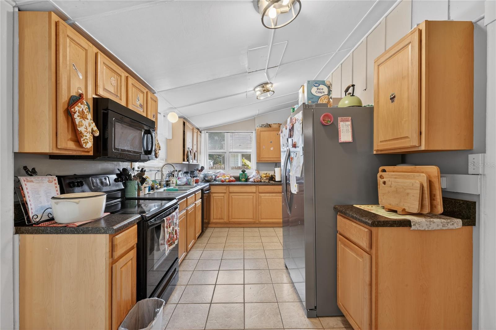 Image 6 of 12 For 360 Tyler Street