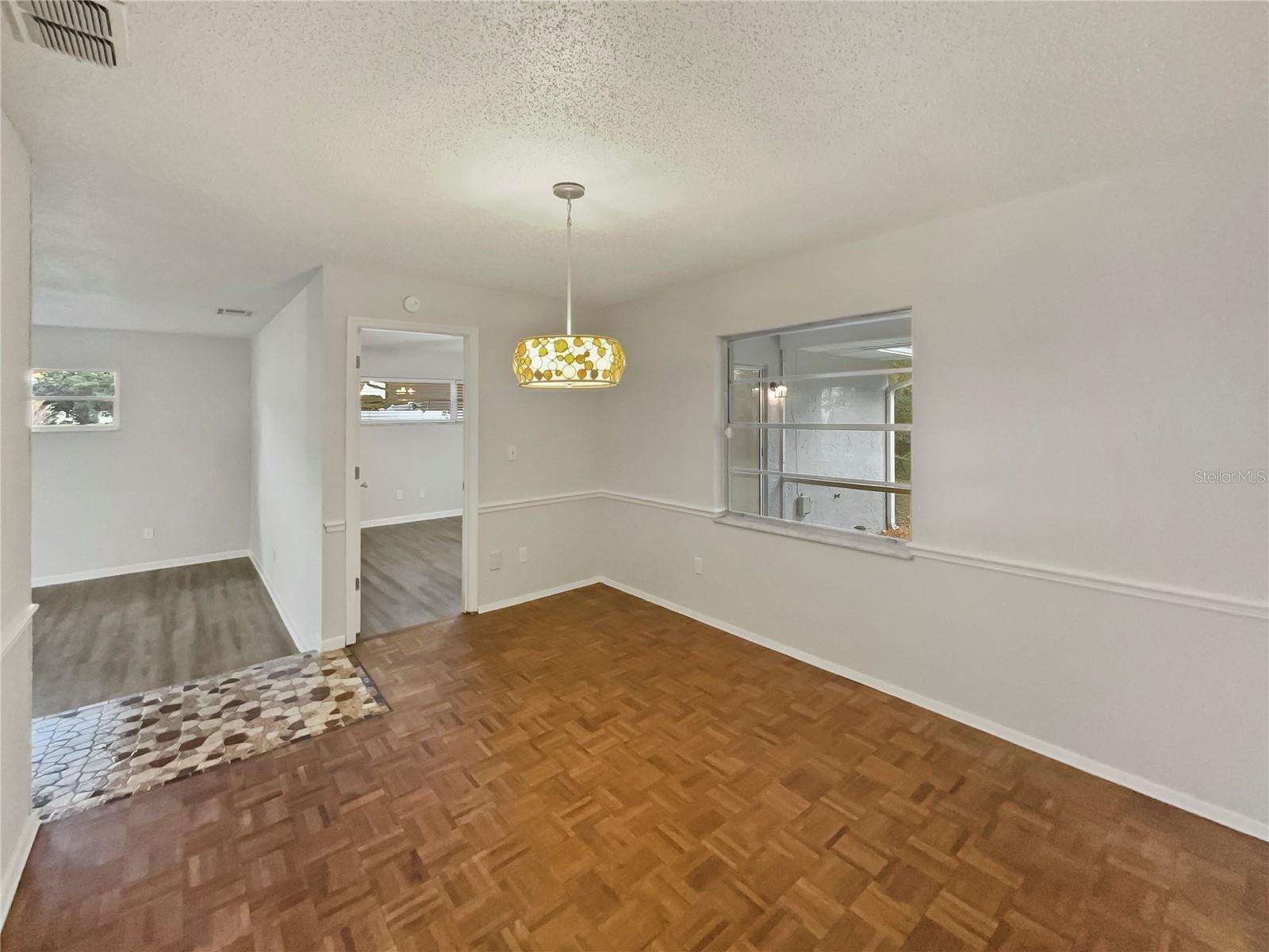 Image 10 of 38 For 8442 Clematis Lane