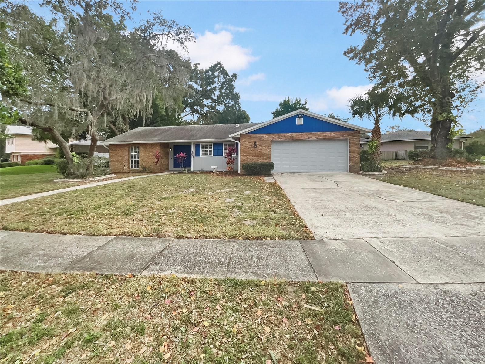 Image 14 of 38 For 8442 Clematis Lane