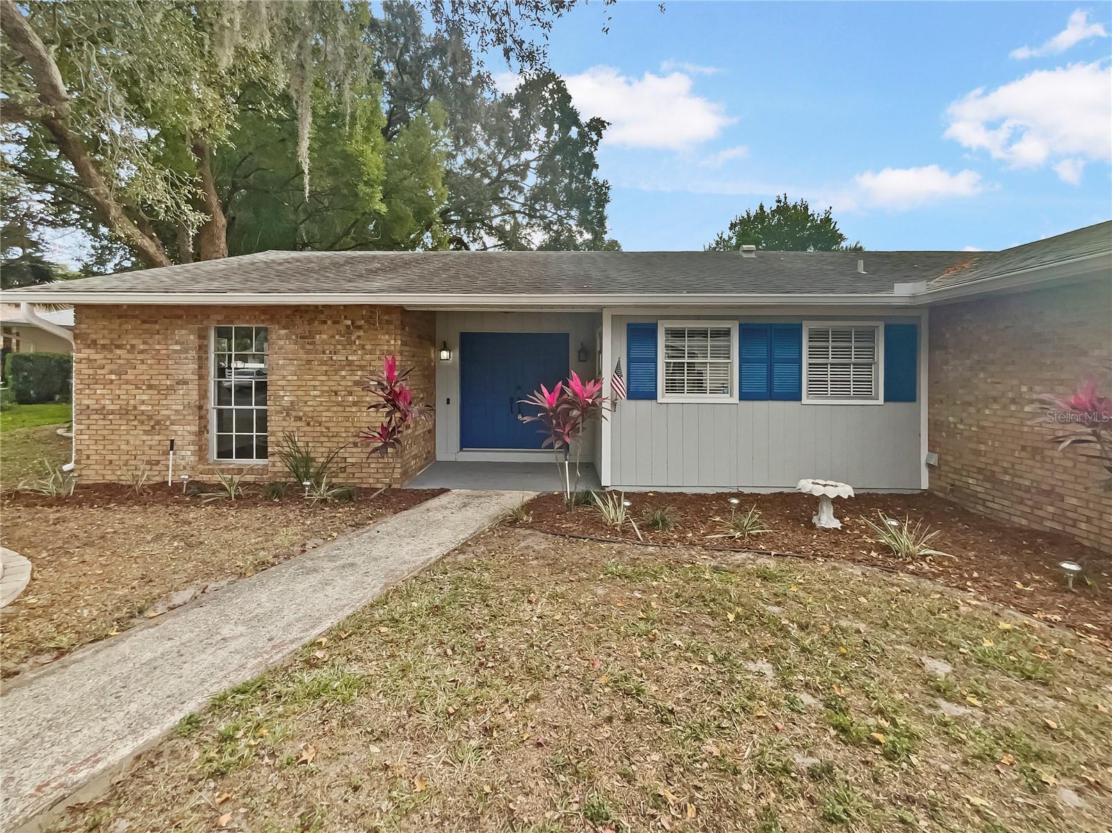 Image 15 of 38 For 8442 Clematis Lane