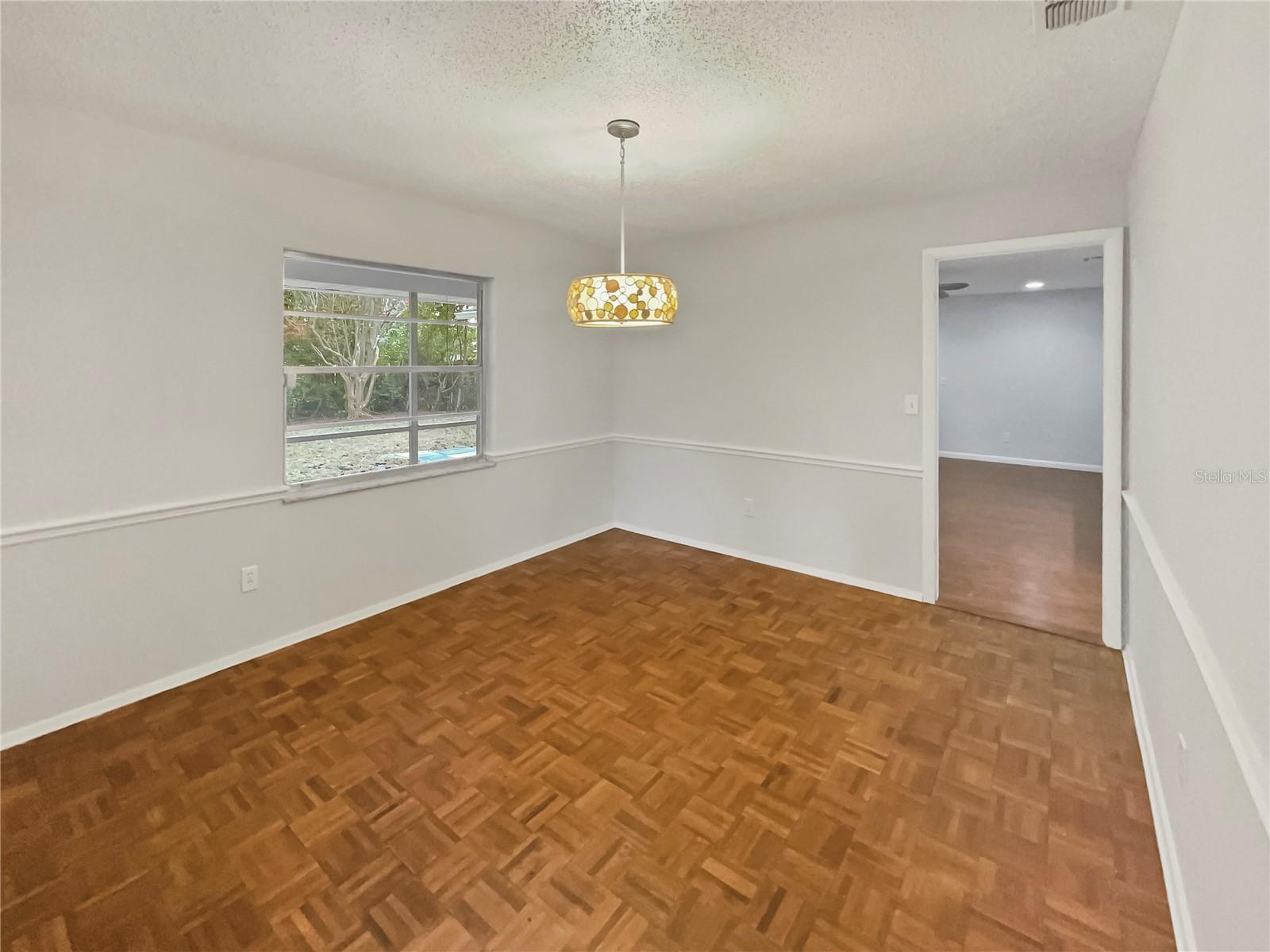 Image 16 of 38 For 8442 Clematis Lane