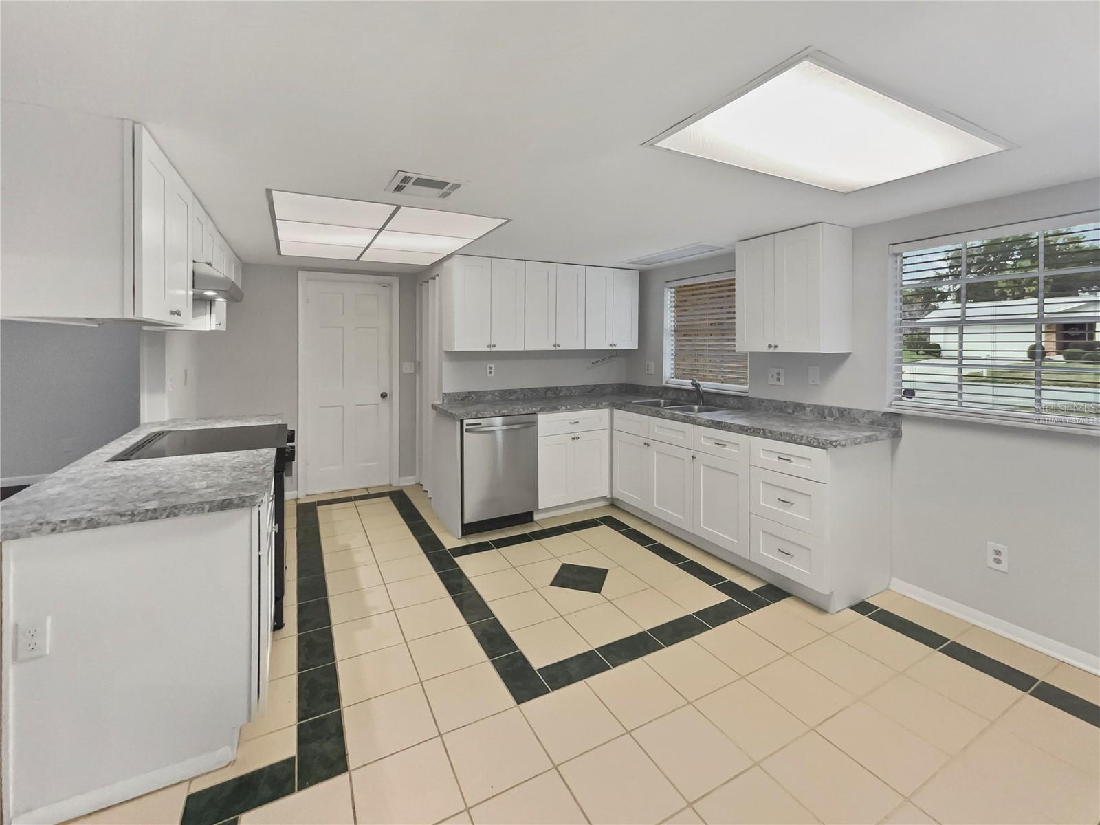 Image 2 of 38 For 8442 Clematis Lane