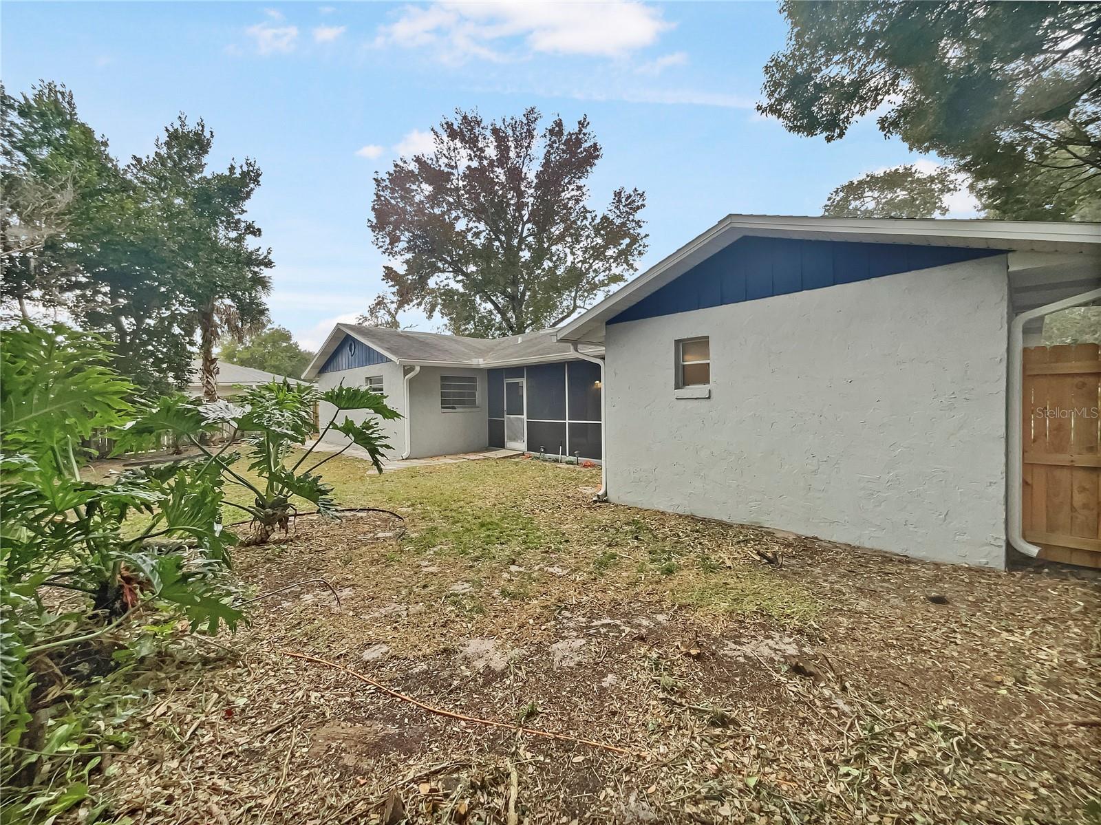 Image 26 of 38 For 8442 Clematis Lane