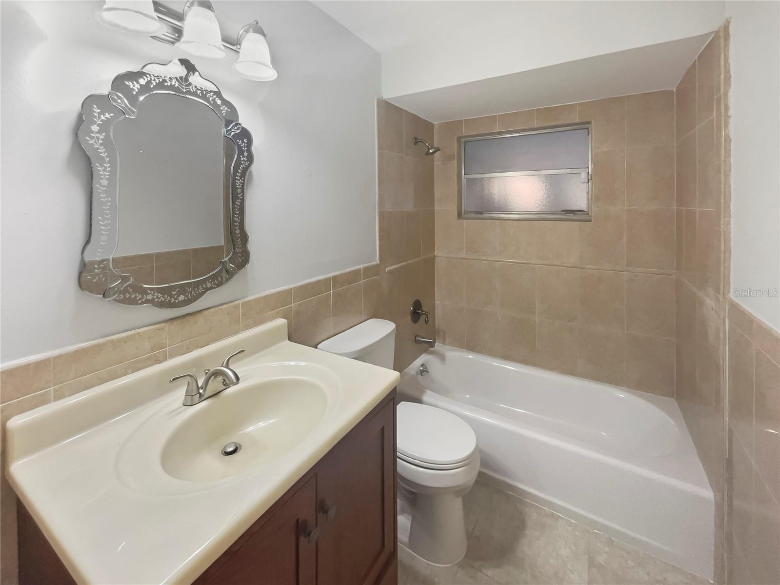 Image 29 of 38 For 8442 Clematis Lane