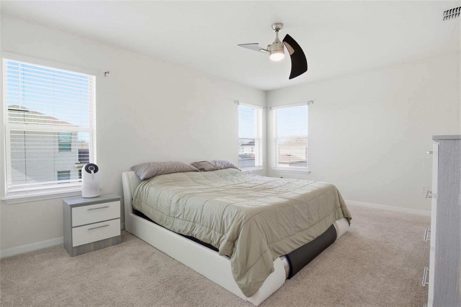 Image 19 of 40 For 16098 Mangrove Road