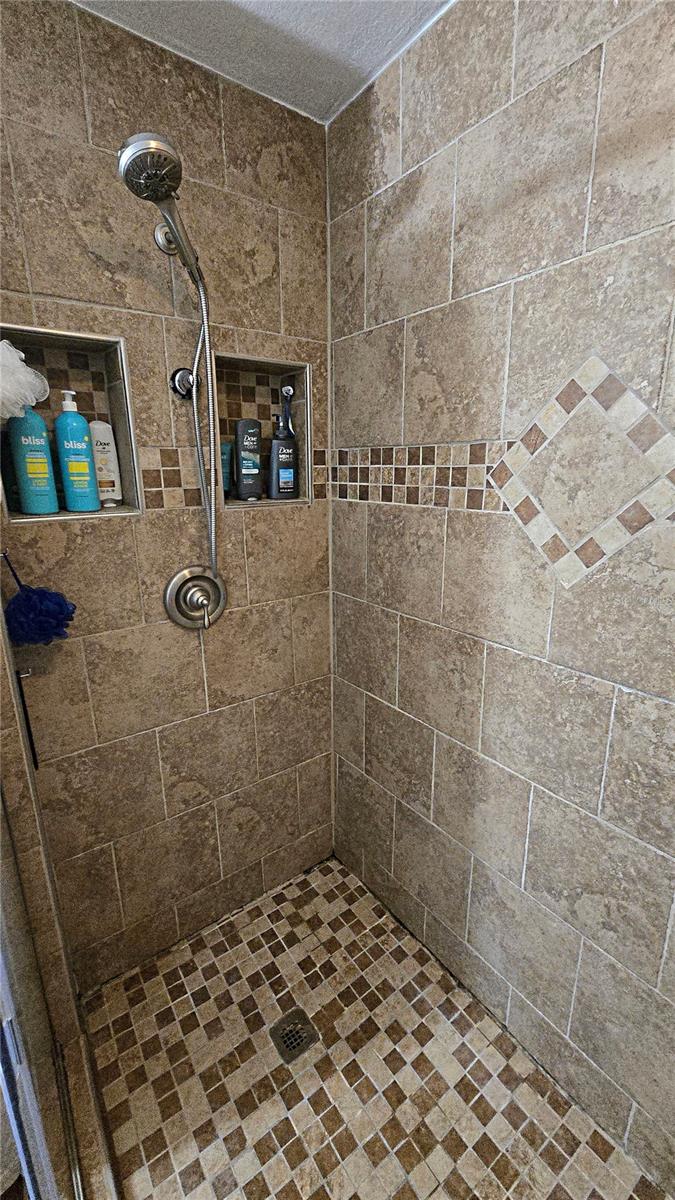 Image 88 of 92 For 311 Lewis Avenue