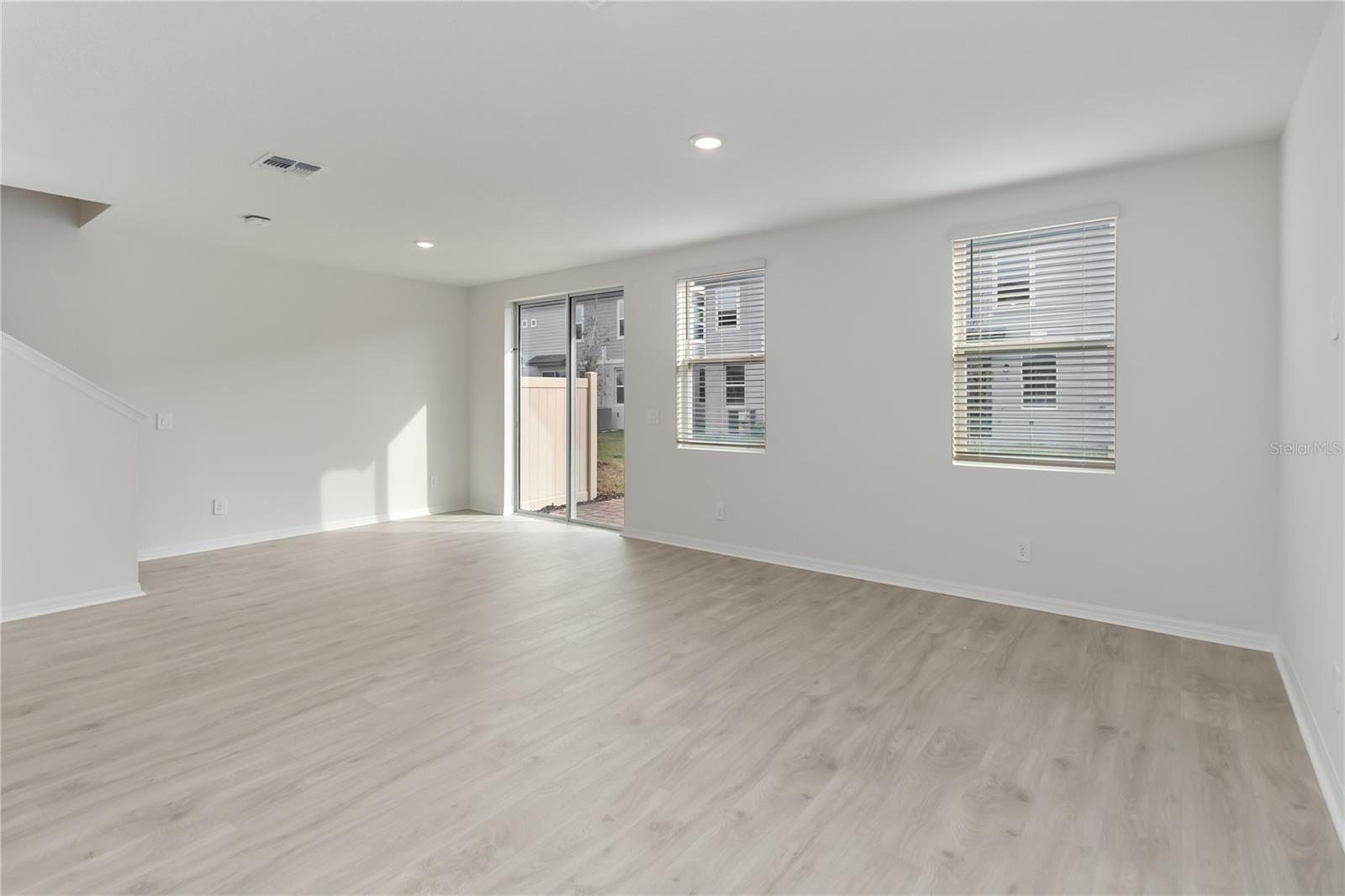 Image 7 of 41 For 4569 Rangeland Way