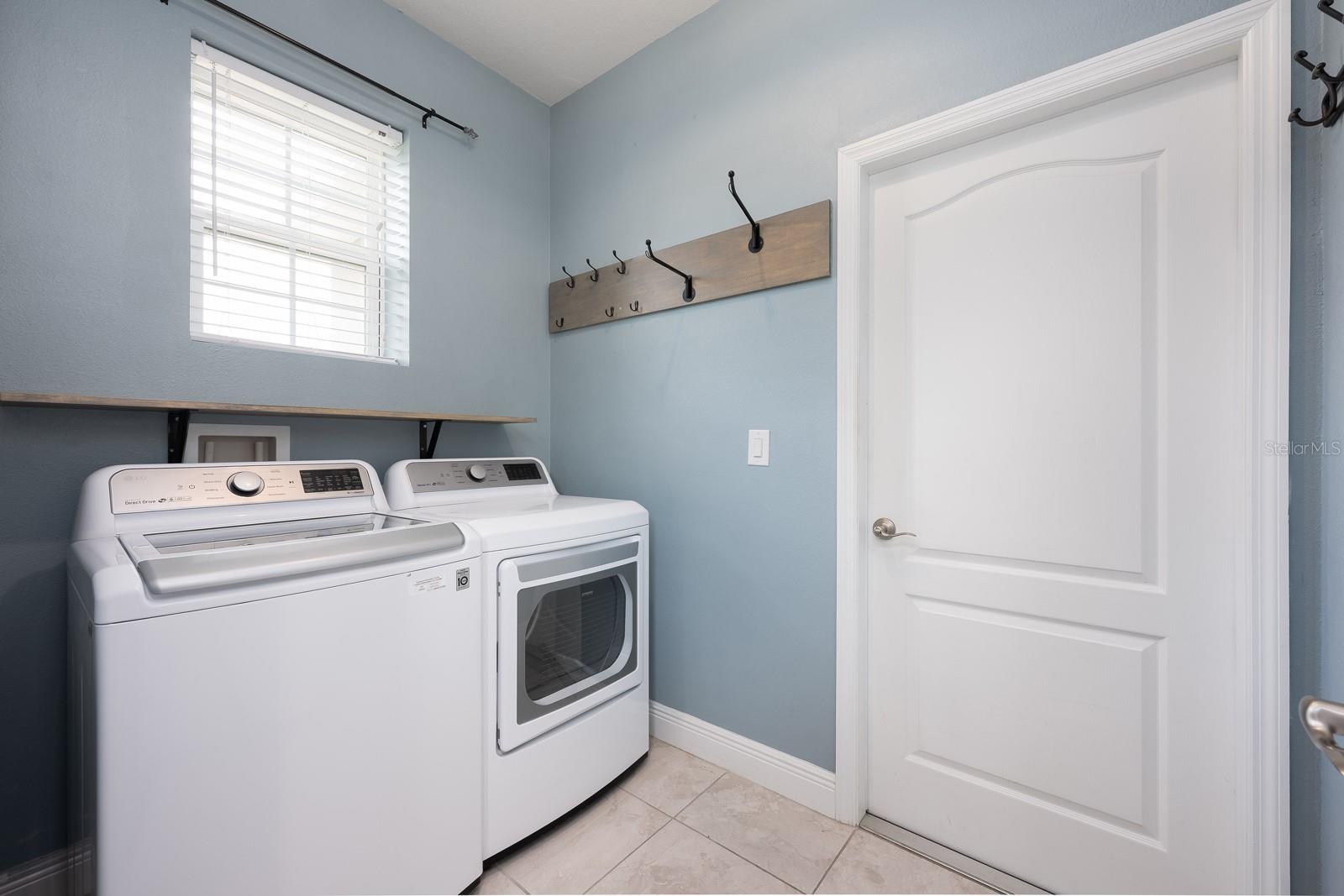 Image 14 of 29 For 1398 Riley Circle