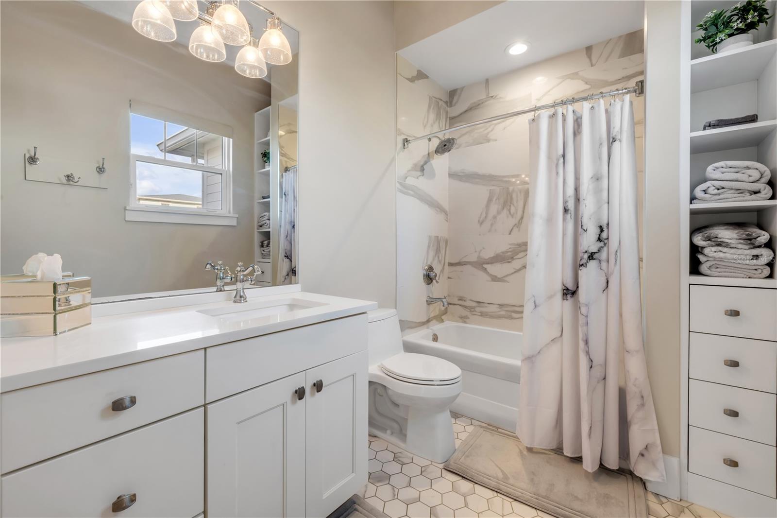 Image 38 of 76 For 1 Mar Azul N