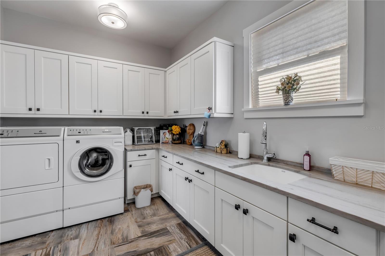 Image 42 of 76 For 1 Mar Azul N