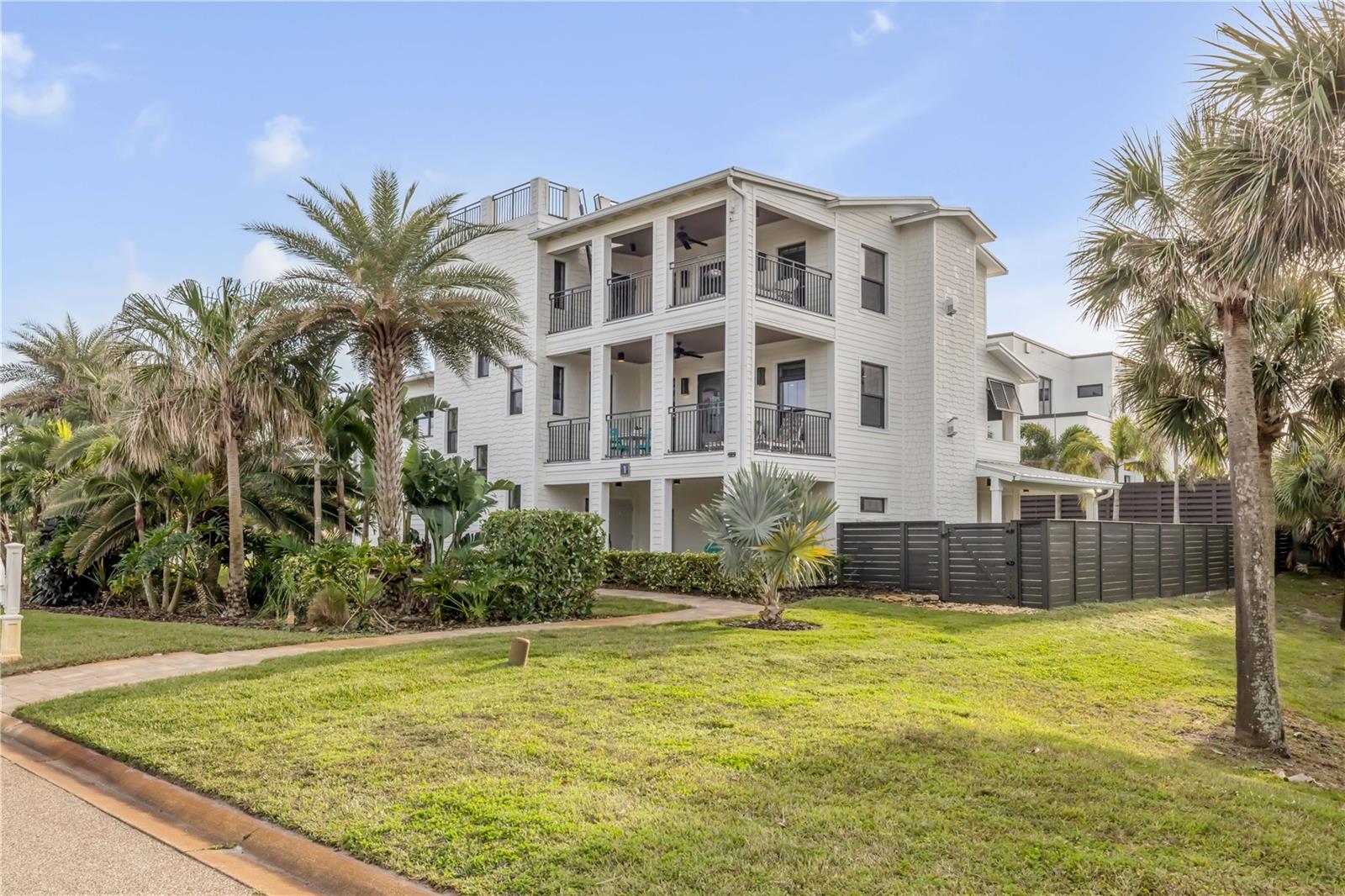 Image 5 of 76 For 1 Mar Azul N